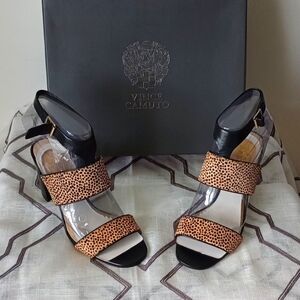 Women's Vince Camuto size 71/2 color natural spotted faux animal  hide in tan